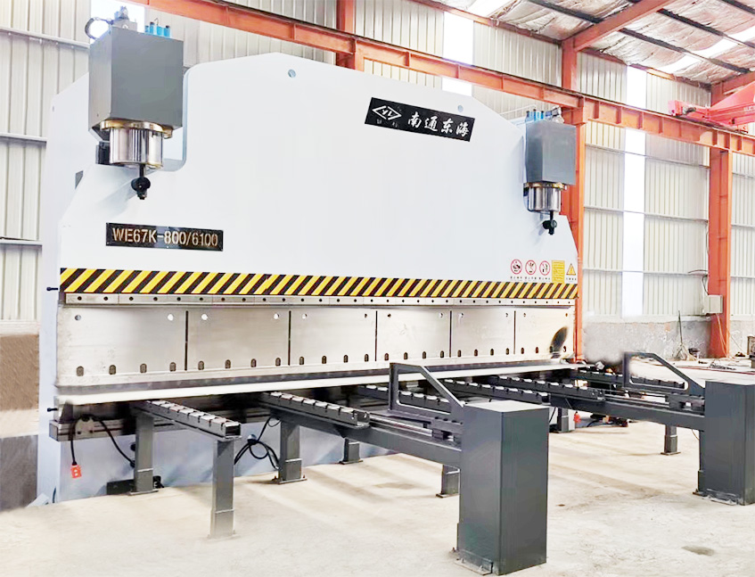 CNC press brake DA-53T WE67K-800/6000